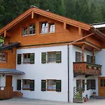 Apartment Haus Holzeck *