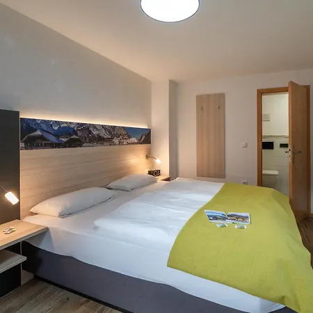 Haus Holzeck Апартаменты Шёнау-ам-Кёнигсзе
